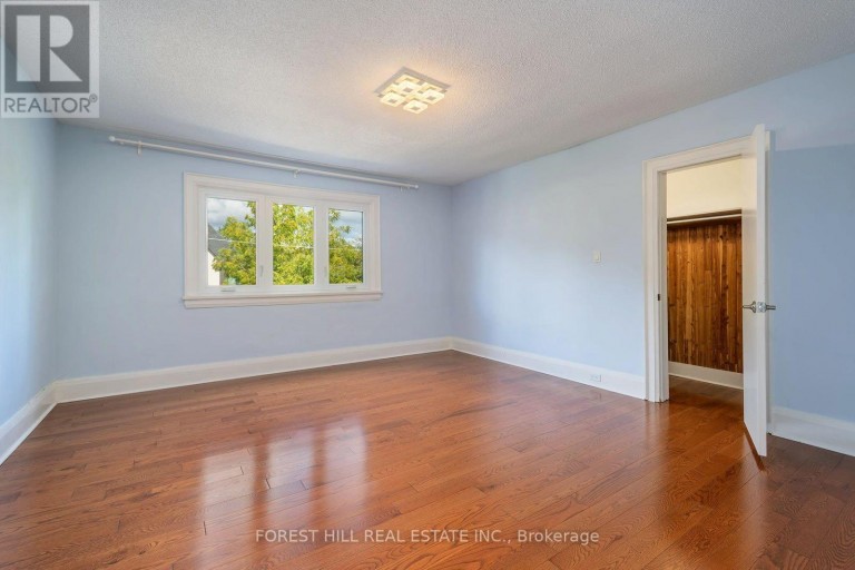 139 CRAIGHURST AVENUE, Toronto (Lawrence Park North), Ontario, M4K1K1