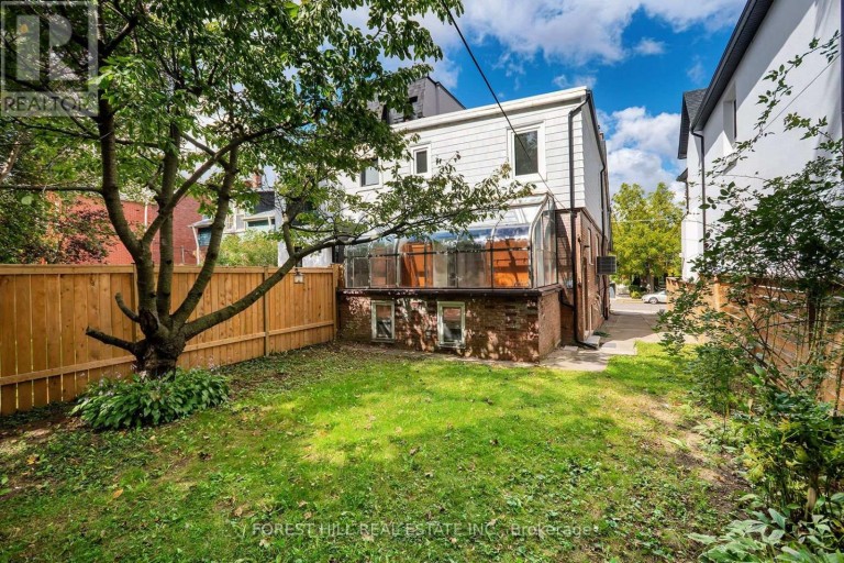 139 CRAIGHURST AVENUE, Toronto (Lawrence Park North), Ontario, M4K1K1