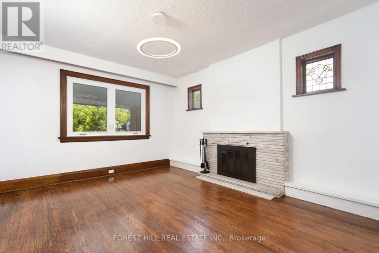 139 CRAIGHURST AVENUE, Toronto (Lawrence Park North), Ontario, M4K1K1