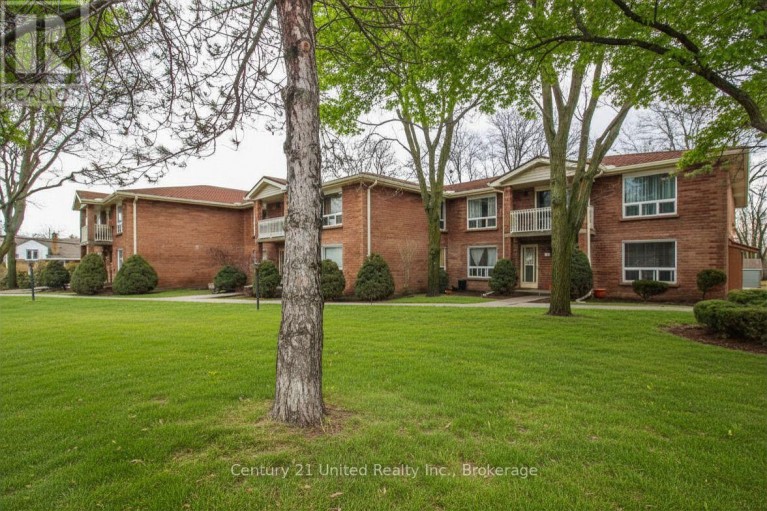 204 - 1110 CLONSILLA AVENUE, Peterborough (Otonabee Ward 1), Ontario, K9J5Y5