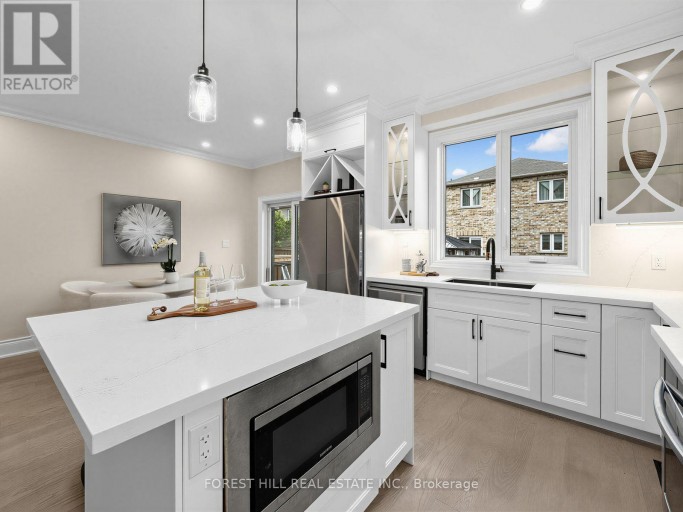 1 CRANSWICK LANE, Ajax (Central), Ontario, L1S0H8