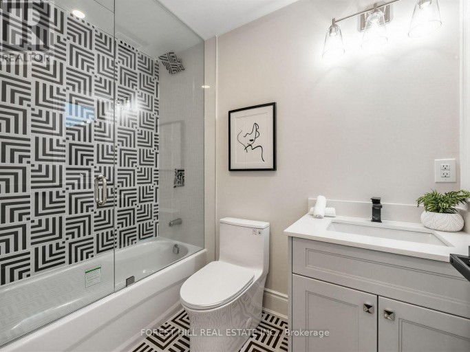 1 CRANSWICK LANE, Ajax (Central), Ontario, L1S0H8