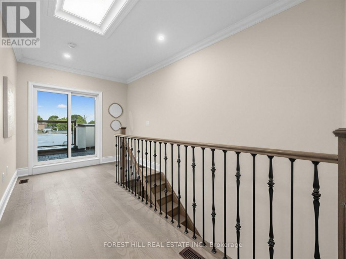 1 CRANSWICK LANE, Ajax (Central), Ontario, L1S0H8