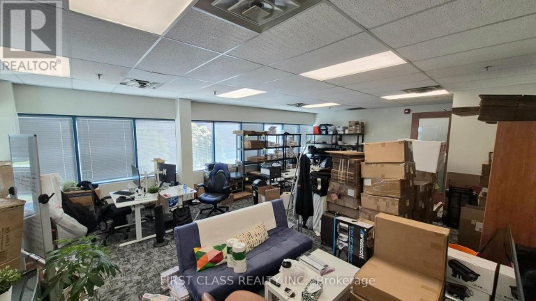 226 - 340 FERRIER STREET, Markham (Milliken Mills West), Ontario, L3R2Z5