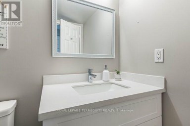 1102 - 812 BURNHAMTHORPE ROAD Toronto (Markland Wood) Ontario photo 32