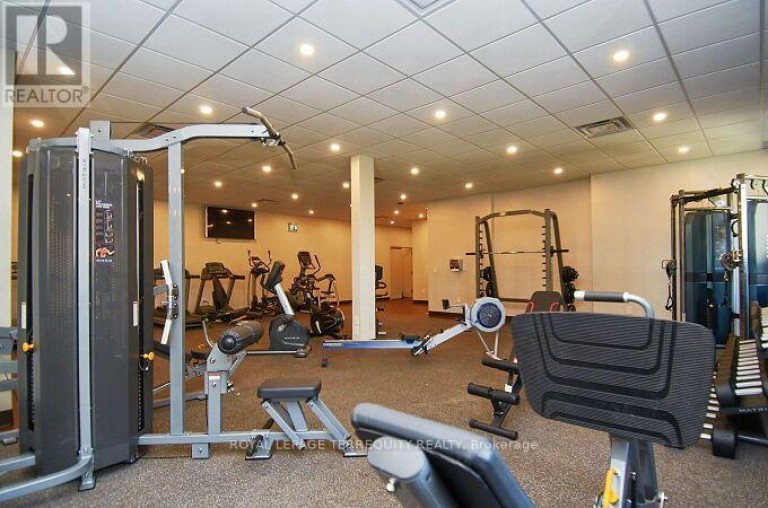 1102 - 812 BURNHAMTHORPE ROAD, Toronto (Markland Wood), Ontario, M9C4W1