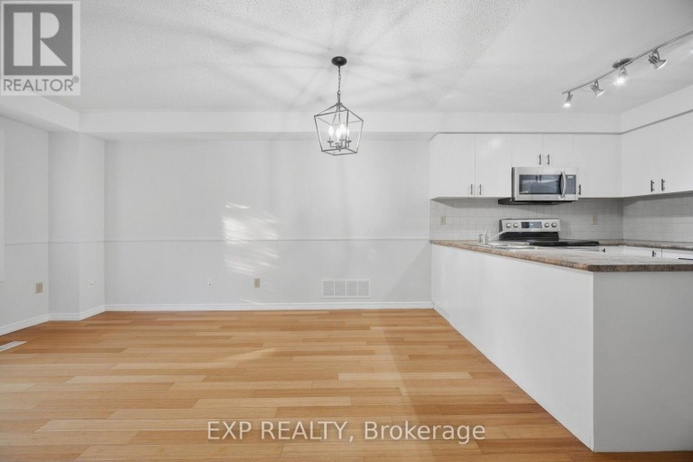3103 AUGUSTA DRIVE, Mississauga (Meadowvale), Ontario, L5N5P6