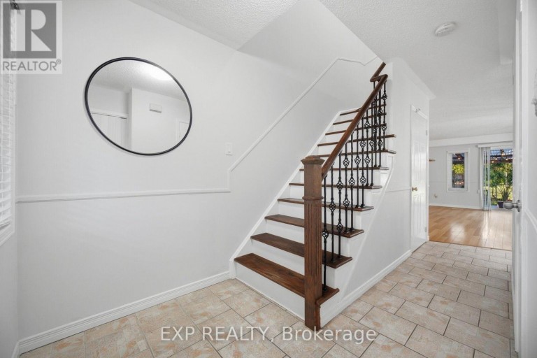 3103 AUGUSTA DRIVE, Mississauga (Meadowvale), Ontario, L5N5P6