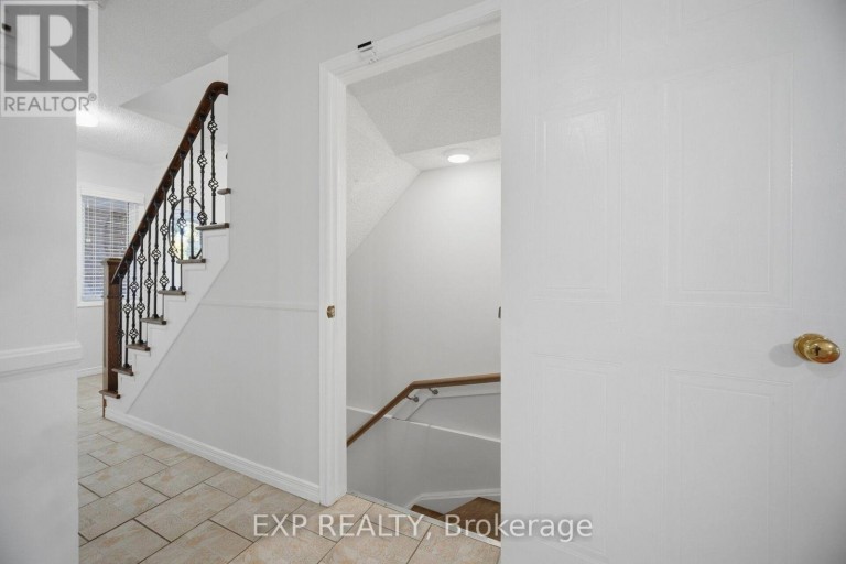 3103 AUGUSTA DRIVE, Mississauga (Meadowvale), Ontario, L5N5P6