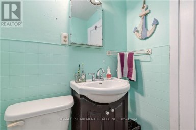 66 EAST 32ND STREET Hamilton (Raleigh) Ontario photo 14