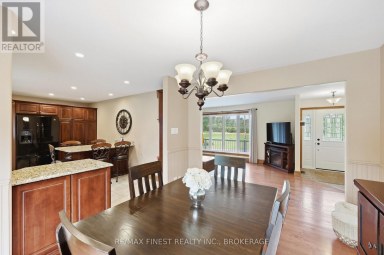 1199 COUNTY ROAD 2 Leeds and the Thousand Islands Ontario photo 13