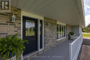 1199 COUNTY ROAD 2 Leeds and the Thousand Islands Ontario photo 7