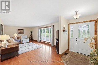 1199 COUNTY ROAD 2 Leeds and the Thousand Islands Ontario photo 9