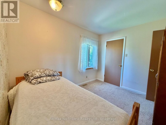 913 BANTA BOULEVARD, Fort Frances, Ontario, P9A3N7