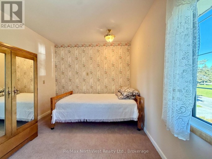 913 BANTA BOULEVARD, Fort Frances, Ontario, P9A3N7