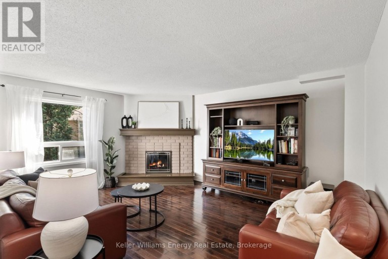 523 PALMTREE CRESCENT, Oshawa (Eastdale), Ontario, L1K2H2