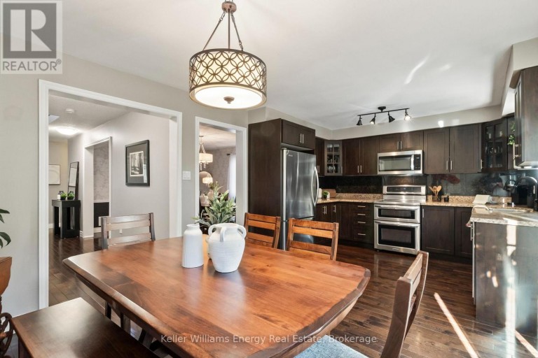 523 PALMTREE CRESCENT, Oshawa (Eastdale), Ontario, L1K2H2