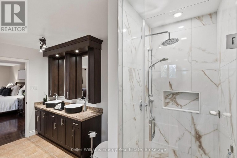 523 PALMTREE CRESCENT, Oshawa (Eastdale), Ontario, L1K2H2