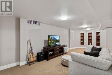 523 PALMTREE CRESCENT Oshawa (Eastdale) Ontario photo 32