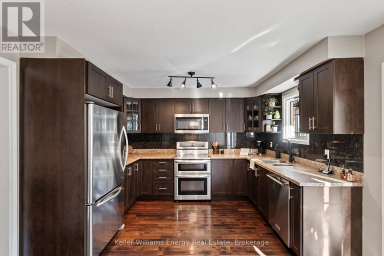523 PALMTREE CRESCENT, Oshawa (Eastdale), Ontario, L1K2H2