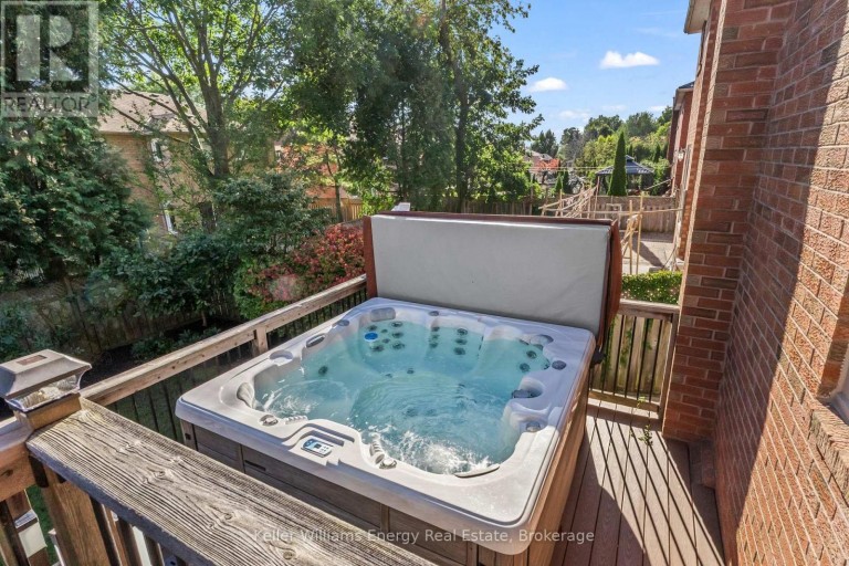 523 PALMTREE CRESCENT, Oshawa (Eastdale), Ontario, L1K2H2