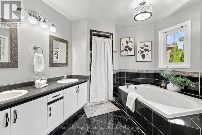 58 PARNELL CRESCENT, Whitby (Pringle Creek), Ontario, L1R2L5