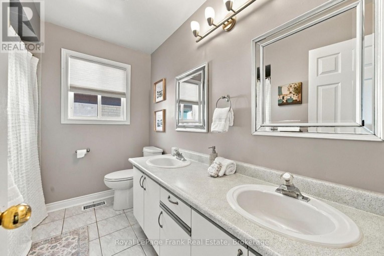 58 PARNELL CRESCENT, Whitby (Pringle Creek), Ontario, L1R2L5