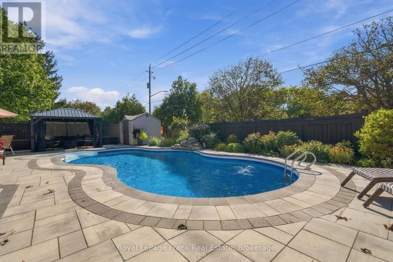 58 PARNELL CRESCENT, Whitby (Pringle Creek), Ontario, L1R2L5