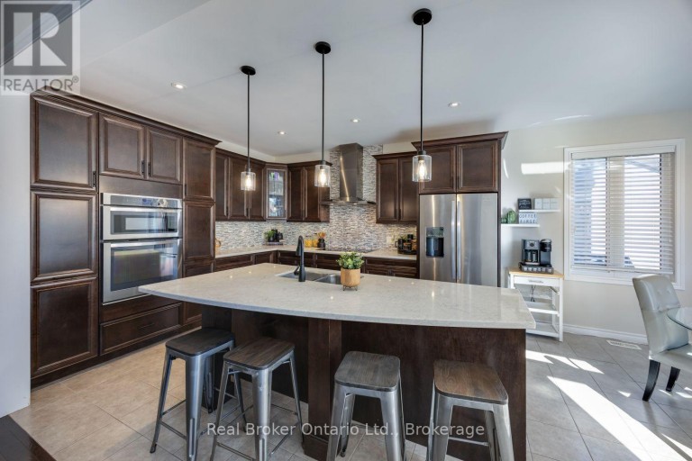 110 SUMERSFORD DRIVE, Clarington (Bowmanville), Ontario, L1C0P5