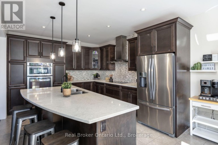 110 SUMERSFORD DRIVE, Clarington (Bowmanville), Ontario, L1C0P5