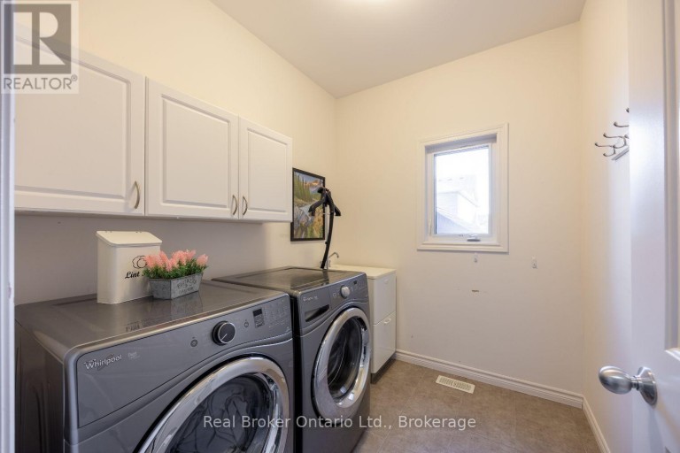110 SUMERSFORD DRIVE, Clarington (Bowmanville), Ontario, L1C0P5