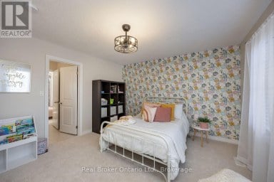 110 SUMERSFORD DRIVE Clarington (Bowmanville) Ontario photo 31