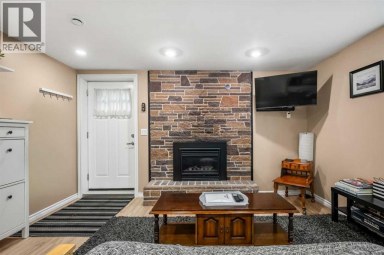 4116 Brisebois Drive NW Calgary Alberta photo 20