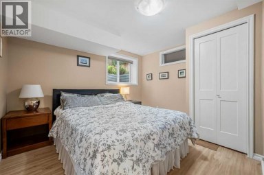 4116 Brisebois Drive NW Calgary Alberta photo 29