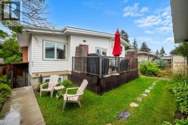 4116 Brisebois Drive NW Calgary Alberta photo 37
