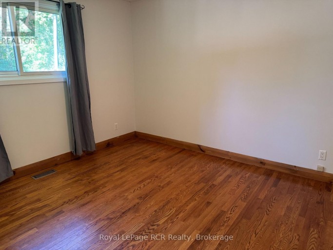 105 MAPLE GROVE LANE, Georgian Bluffs, Ontario, N4K0G2