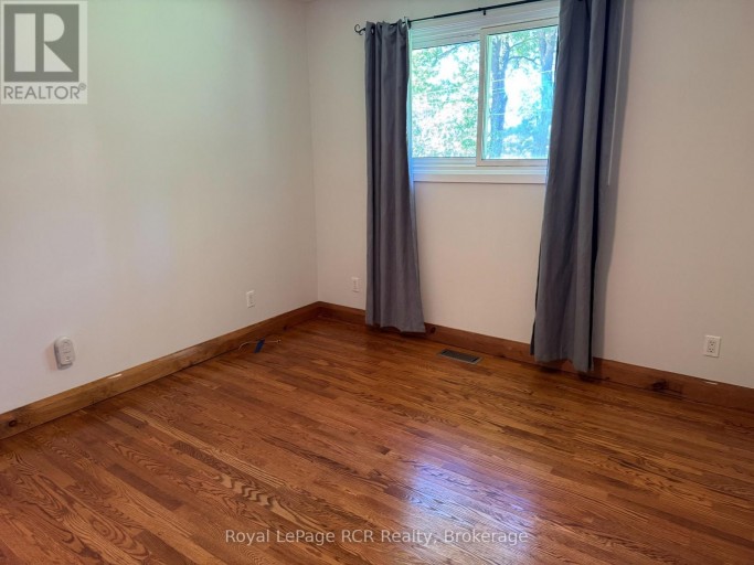105 MAPLE GROVE LANE, Georgian Bluffs, Ontario, N4K0G2