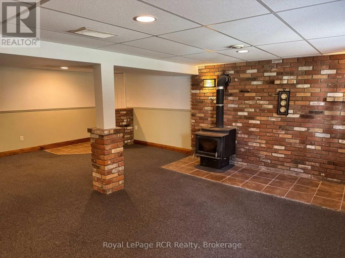 105 MAPLE GROVE LANE, Georgian Bluffs, Ontario, N4K0G2