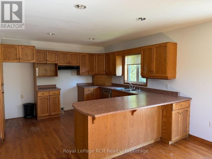 105 MAPLE GROVE LANE, Georgian Bluffs, Ontario, N4K0G2