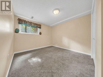 35 - 375 HOLIDAY INN DRIVE Cambridge Ontario photo 17