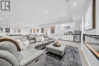 144 WALLIS DRIVE Peterborough (Monaghan Ward 2) Ontario photo 30