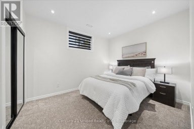 144 WALLIS DRIVE Peterborough (Monaghan Ward 2) Ontario photo 34