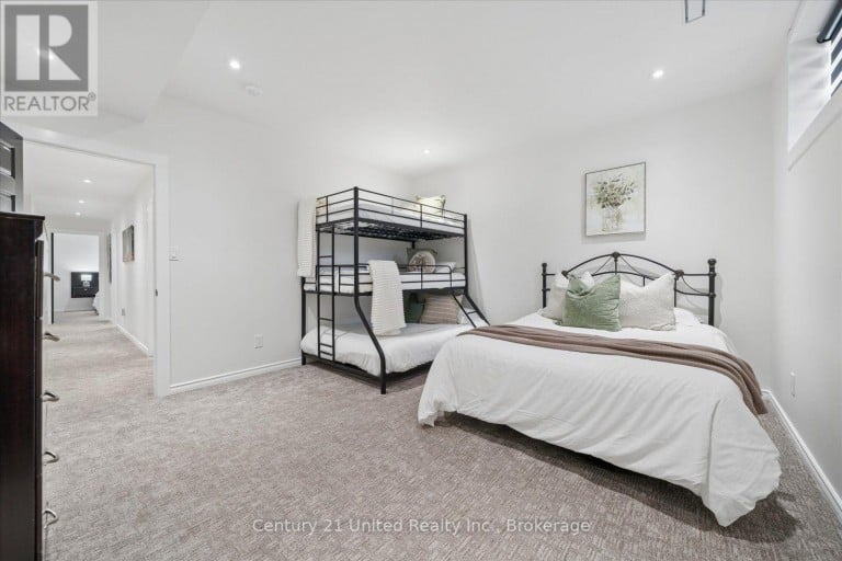 144 WALLIS DRIVE, Peterborough (Monaghan Ward 2), Ontario, K9J6C1