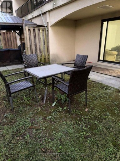 UNIT 6 - 25 PEBBLE BYWAY, Toronto (Hillcrest Village), Ontario, M2H2M5
