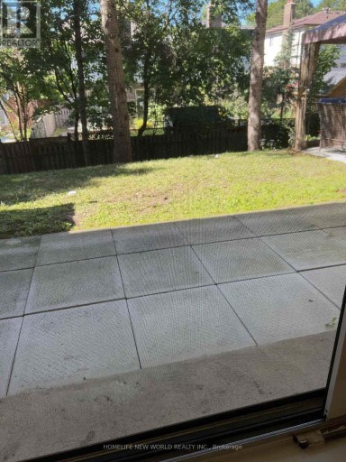 UNIT 6 - 25 PEBBLE BYWAY, Toronto (Hillcrest Village), Ontario, M2H2M5