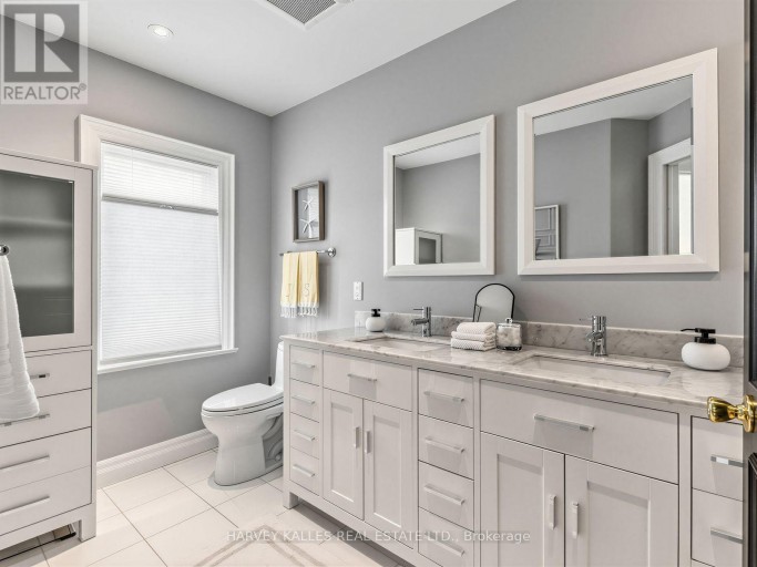 397 BROOKE AVENUE, Toronto (Bedford Park-Nortown), Ontario, M5M2L5