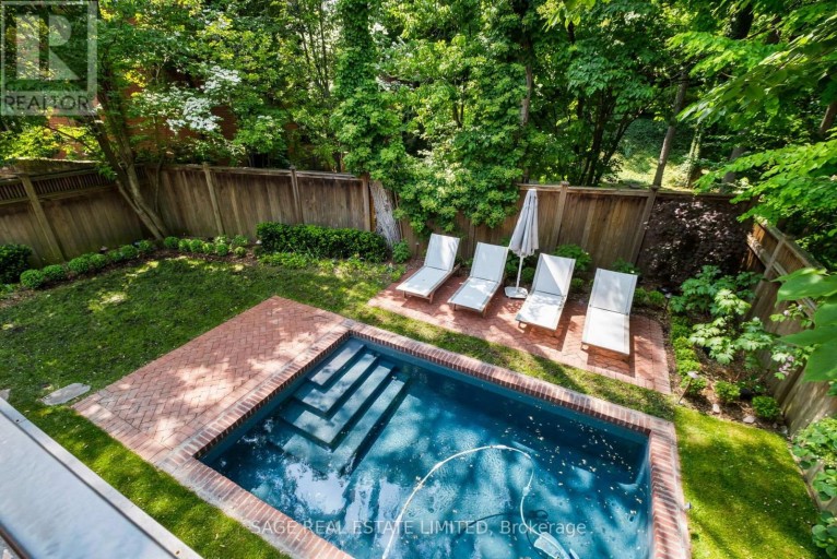 104 PARK ROAD, Toronto (Rosedale-Moore Park), Ontario, M4W2N7