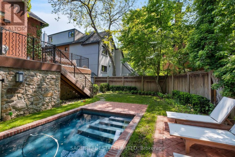 104 PARK ROAD, Toronto (Rosedale-Moore Park), Ontario, M4W2N7