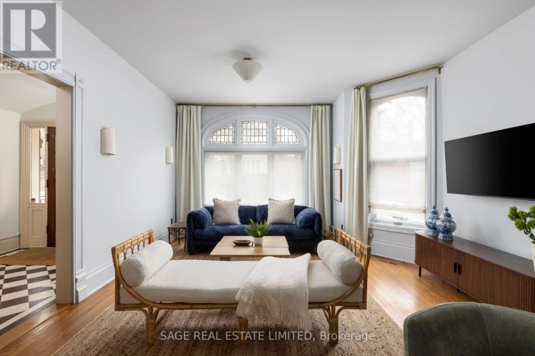 104 PARK ROAD, Toronto (Rosedale-Moore Park), Ontario, M4W2N7