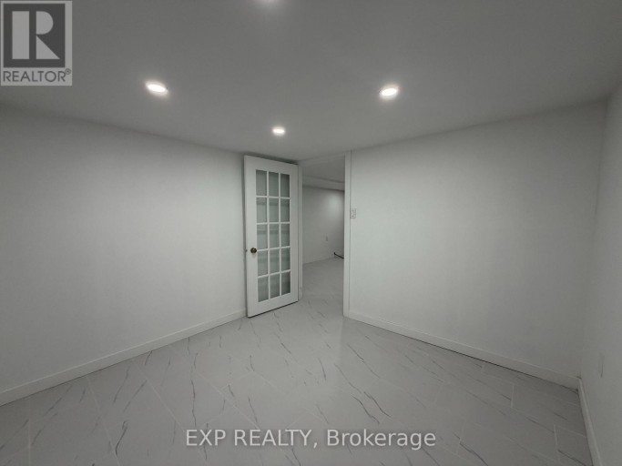 BSMT - 804 ST CLAIR AVENUE W, Toronto (Oakwood Village), Ontario, M6C1B6